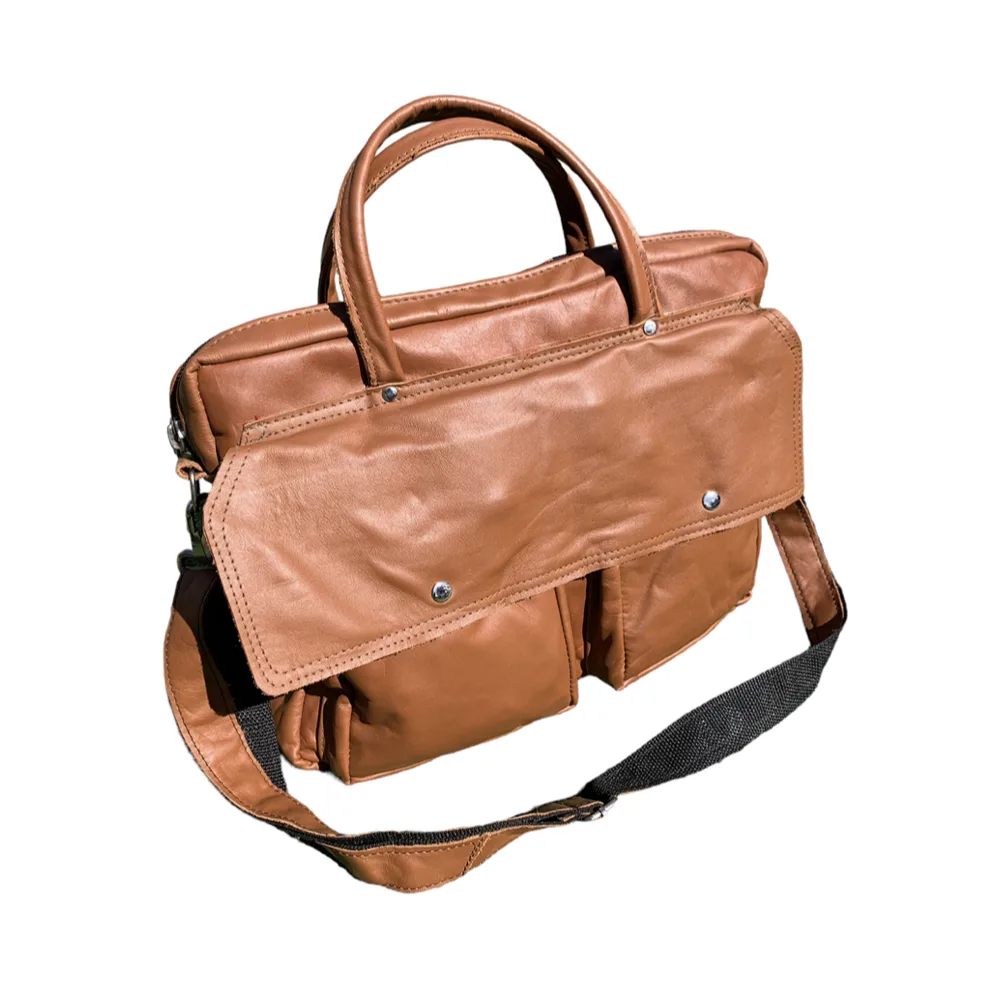 AO MO23 Brown Leather Laptop Bag