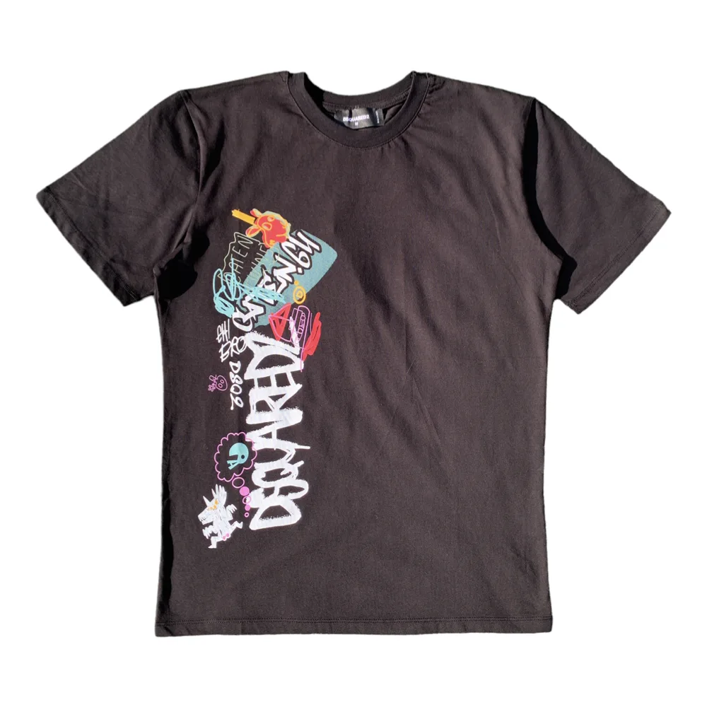 Dsquared2 Vertical Graffiti Art Black Crew Neck T-Shirt