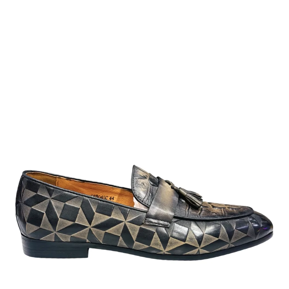Faceted Tassel Loafer - DMax